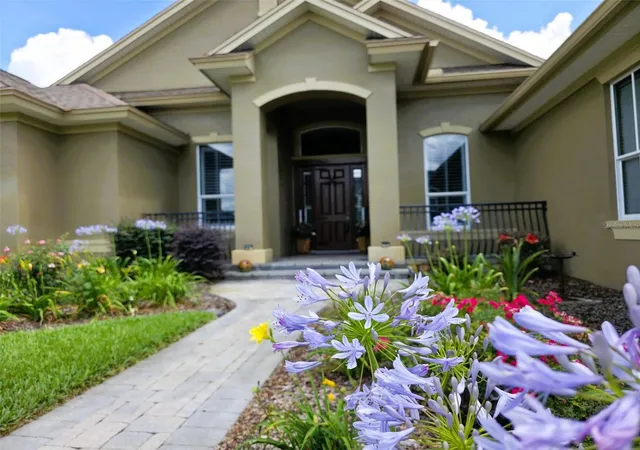 Photo 1 of Single family home for sale at 5629 Hillside Landings Rd, Lakeland, FL 33810 | MLS# L4959393 | Listing updated on 2026-10-08