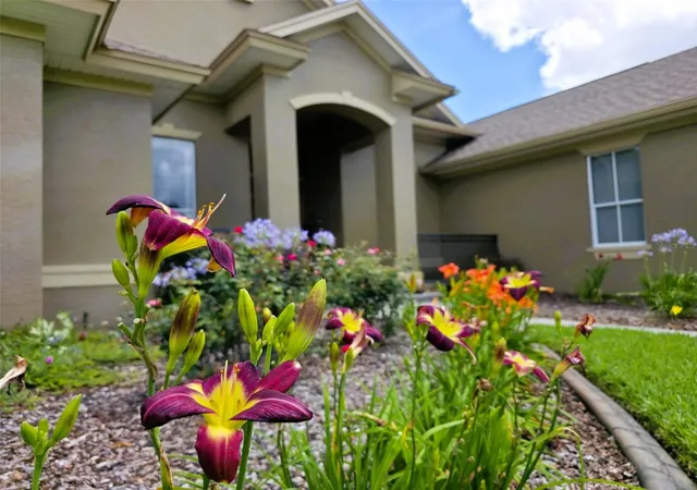 Photo 2 of Single family home for sale at 5629 Hillside Landings Rd, Lakeland, FL 33810 | MLS# L4959393 | Listing updated on 2026-10-08