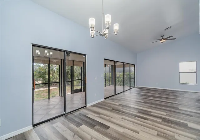 Photo 4 of Single family home for sale at 12601 Kelly Palm Dr, Fort Myers, FL 33908 | MLS# V4947347 | Listing updated on 2026-08-18