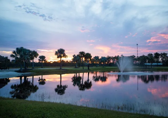 3rd image of 124 Rhett Blvd E, Lake Wales, FL 33898 | MLS# TB8475927
