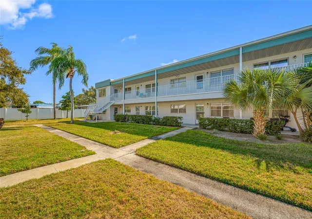 2nd image of 5217 81St St N, Saint Petersburg, FL 33709
