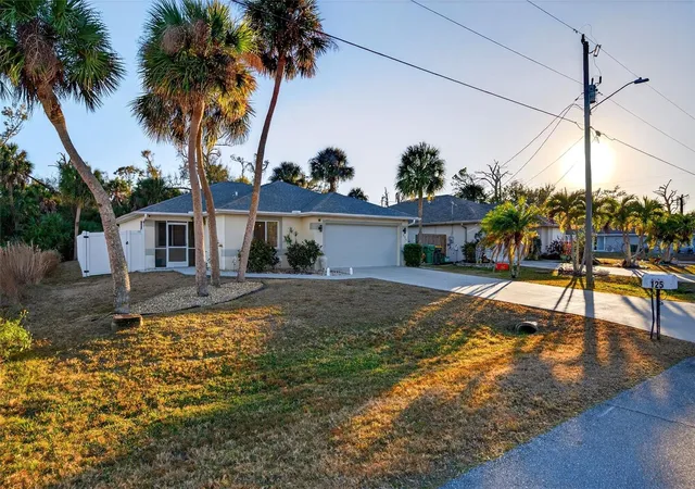 4th image of 125 Spur Dr, Rotonda West, FL 33947 | MLS# A4682446