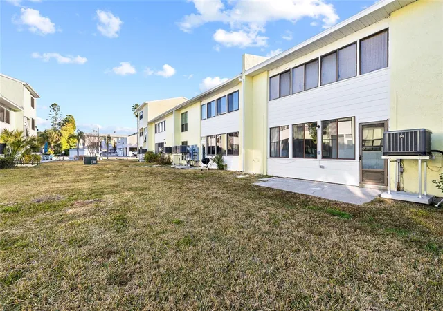 40th image of 1 Windrush Blvd #21, Indian Rocks Beach, FL 33785 | MLS# TB8475985
