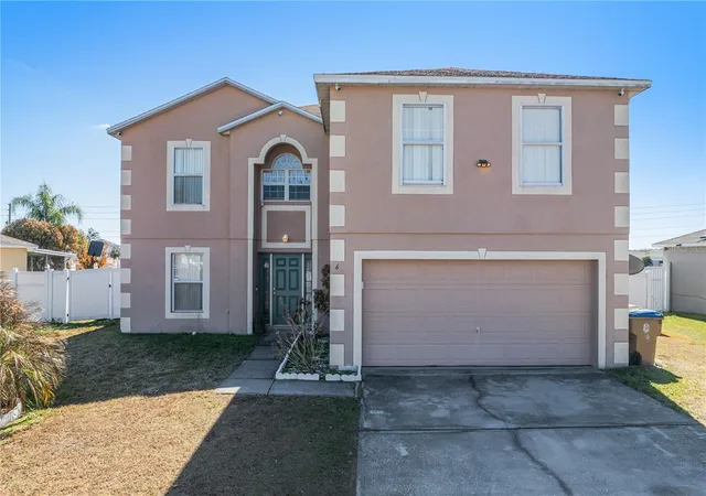 Photo 1 of Single family home for sale at 6 Alicante Ct, Kissimmee, FL 34758 | MLS# O6382339 | Listing updated on 2026-08-21