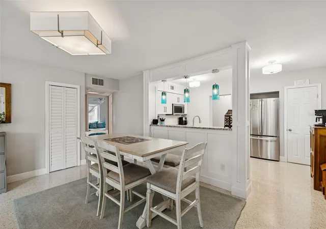 4th image of 2427 Baywood Dr W, Dunedin, FL 34698 | MLS# TB8476160