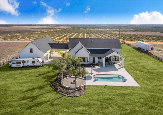 4th image of 1109 Minute Mann Rd, Frostproof, FL 33843 | MLS# P4937836