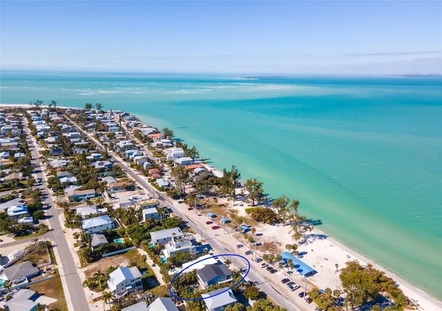 Photo 3 of Single family home for sale at 403 N Bay Blvd, Anna Maria, FL 34216 | MLS# A4682522 | Listing updated on 2026-10-07