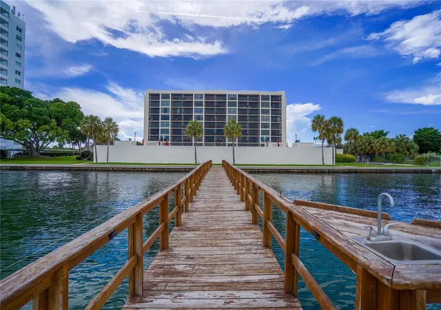 Condo for sale at 7100 Sunshine Skyway Ln S #201, Saint Petersburg, FL 33711 | MLS# W7883022