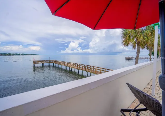 Photo 4 of Condo for sale at 7100 Sunshine Skyway Ln S #201, Saint Petersburg, FL 33711 | MLS# W7883022 | Listing updated on 2026-05-14