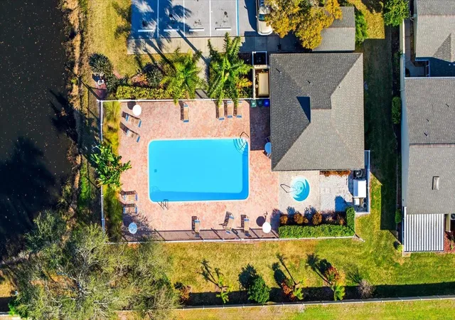 Homes for sale in Largo, FL | 1050 Starkey Road, Largo, FL 33771 | Houzeo