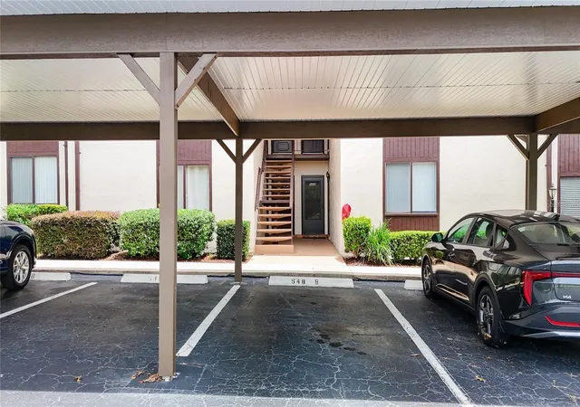 5th image of 548 Fairways Dr, OCALA, FL 34472