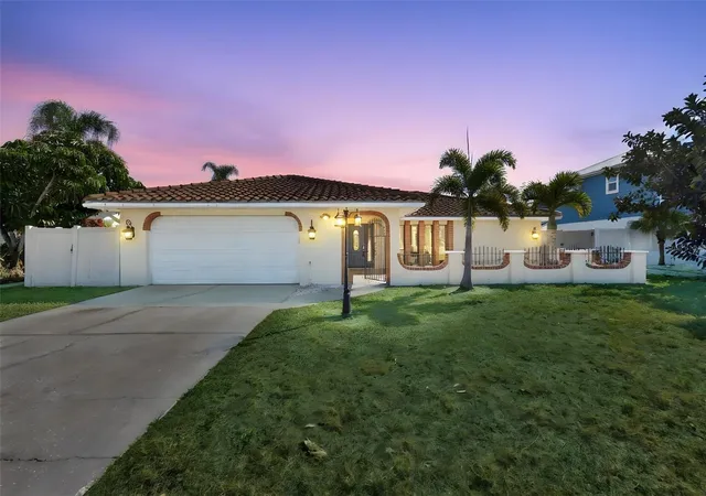 1st image of 6523 King Palm Wy, Apollo Beach, FL 33572 | MLS# TB8476395