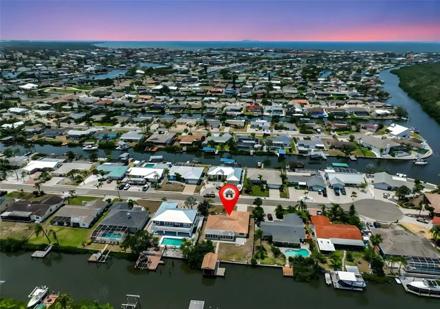 2nd image of 6523 King Palm Wy, Apollo Beach, FL 33572 | MLS# TB8476395