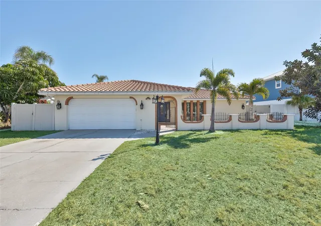 Photo 4 of Single family home for sale at 6523 King Palm Way, Apollo Beach, FL 33572 | MLS# TB8476395 | Listing updated on 2026-09-13