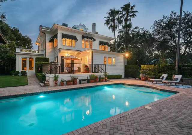 Photo 2 of Mansion for sale at 705 Delaney Ave, Orlando, FL 32801 | MLS# O6382619 | Listing updated on 2026-08-26