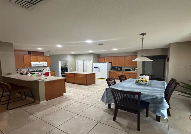 3rd image of 430 Merlot Dr, Ocoee, FL 34761 | MLS# S5143888