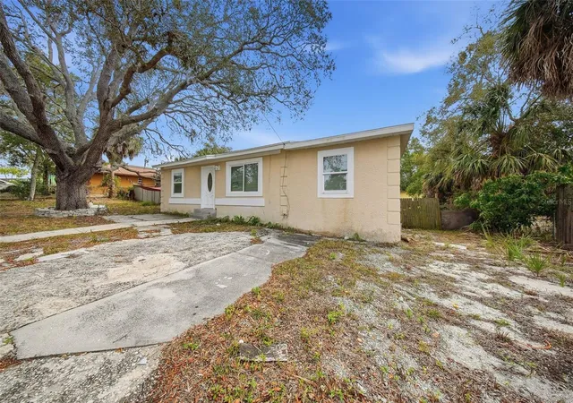 2nd image of 514 E Morgan St, Tarpon Springs, FL 34689 | MLS# TB8476416