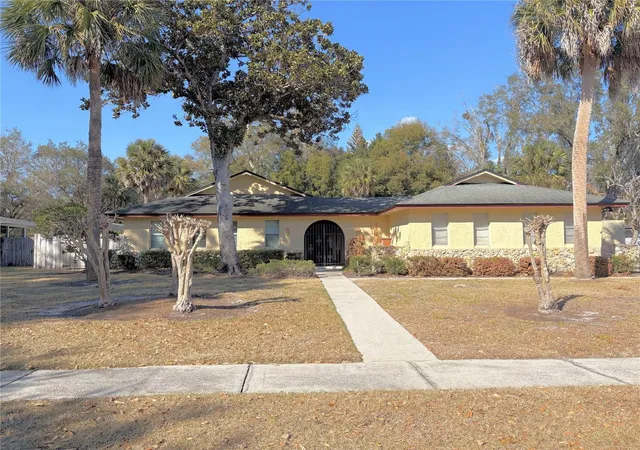 1st image of 30 Sable Ct, Winter Springs, FL 32708 | MLS# O6382648