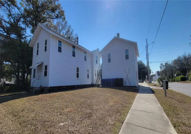 3rd image of 1846 2Nd Ave N, Saint Petersburg, FL 33713 | MLS# TB8476431