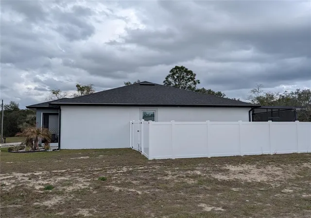 Photo 4 of Single family home for sale at 400 Miami Way, Kissimmee, FL 34759 | MLS# O6382656 | Listing updated on 2026-05-27