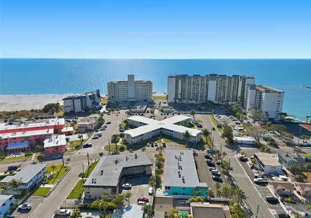 Homes for sale in St Pete Beach, FL | 7050 Sunset Wy #21, St Pete Beach, FL 33706 | MLS# A4682611