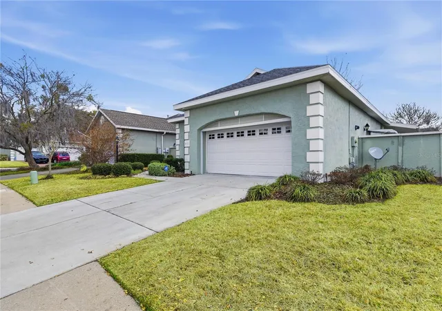 Photo 3 of Single family home for sale at 4111 SW 30th Court, Ocala, FL 34474 | MLS# OM718859 | Listing updated on 2026-09-03