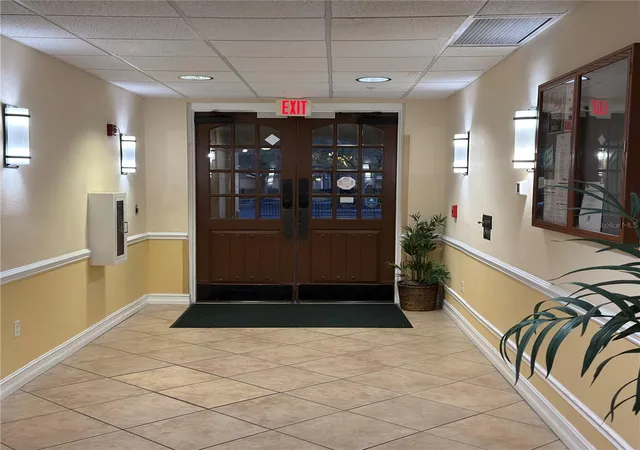5th image of 13941 Clubhouse Dr #208, Tampa, FL 33618 | MLS# TB8476459