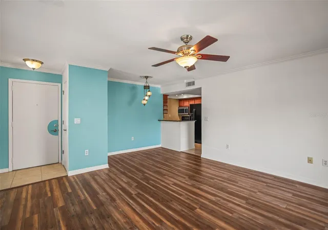 5th image of 704 Lyndhurst St #624, Dunedin, FL 34698 | MLS# TB8476462