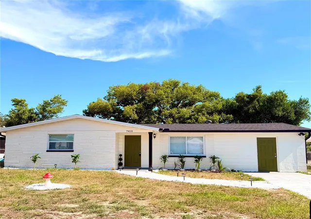 Homes for sale in Hudson, FL | 7410 Duke Dr, Hudson, FL 34667 | MLS# TB8476543