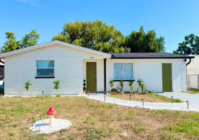 Homes for sale in Hudson, FL | 7410 Duke Dr, Hudson, FL 34667 | MLS# TB8476543