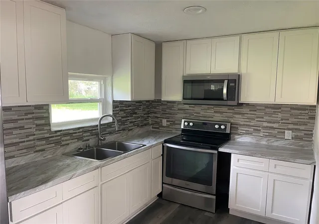 Photo 2 of Single family home for sale at 1701 36th Street Nw, Winter Haven, FL 33881 | MLS# S5143914 | Listing updated on 2026-10-05