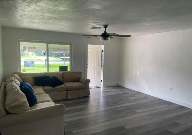 Photo 3 of Single family home for sale at 1701 36th Street Nw, Winter Haven, FL 33881 | MLS# S5143914 | Listing updated on 2026-10-05