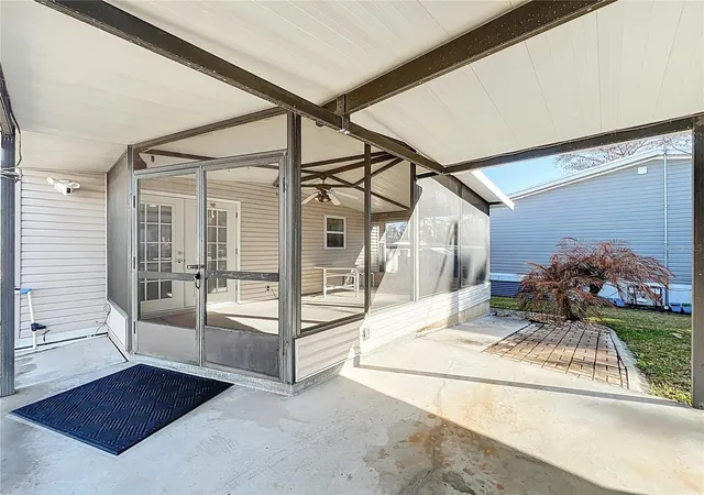 Photo 3 of Manufactured home for sale at 698 Cindi Ave, Leesburg, FL 34788 | MLS# G5108223 | Listing updated on 2026-08-13