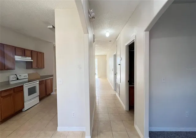 Photo 4 of Sale Pending at 453 Sunset View Dr, Davenport, FL 33837 | MLS# S5143920 | Listing updated on 2026-08-26