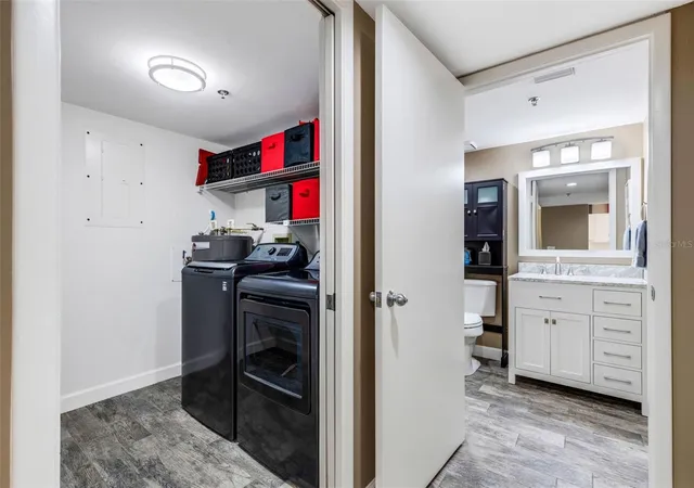 3rd image of 3980 Ironwood Cir, Bradenton, FL 34209
