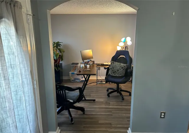 Photo 3 of Single family home for sale at 4 Lysander Ln, Palm Coast, FL 32137 | MLS# R4910720 | Listing updated on 2026-08-03