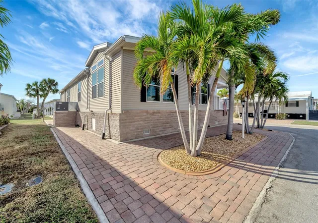 Photo 4 of Manufactured home for sale at 16 Copenhagen Ave, Punta Gorda, FL 33950 | MLS# C7522019 | Listing updated on 2026-09-12