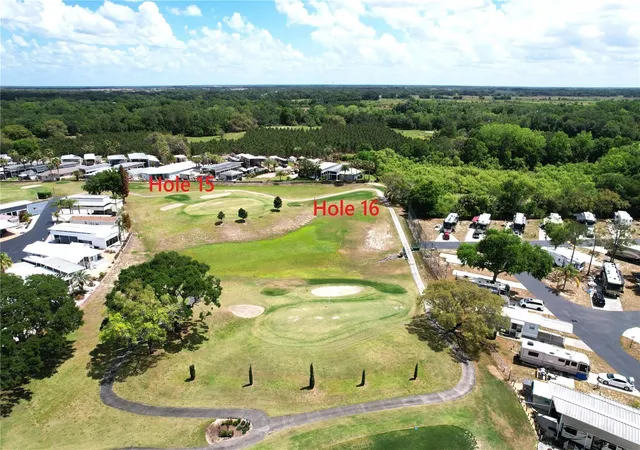 3rd image of 402 Golfview Dr, Davenport, FL 33837 | MLS# O6382811