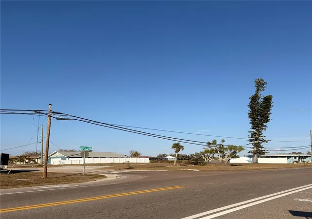 Photo 2 of Land for sale at 303 Shamrock Blvd, Venice, FL 34293 | MLS# N6142968 | Listing updated on 2026-09-21