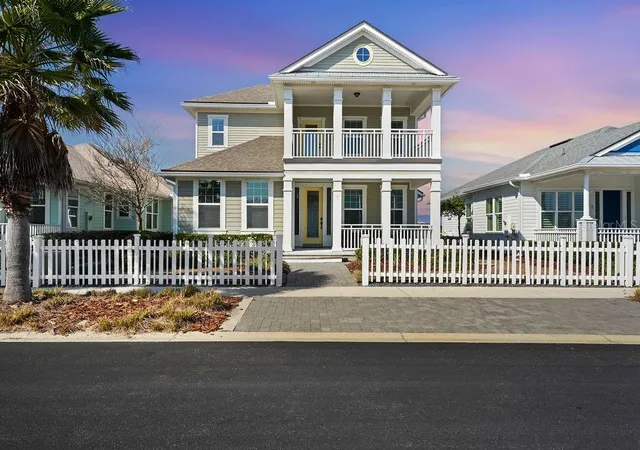Photo 1 of Single family home for sale at 4 Hidden Treasure Dr, Palm Coast, FL 32137 | MLS# FC316171 | Listing updated on 2026-09-13