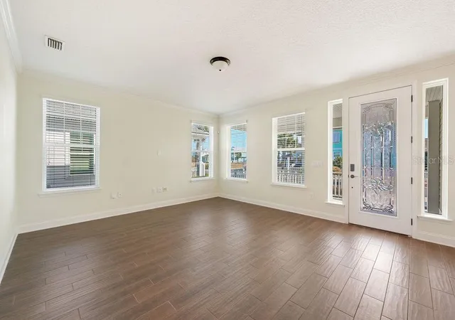 Photo 4 of Single family home for sale at 4 Hidden Treasure Dr, Palm Coast, FL 32137 | MLS# FC316171 | Listing updated on 2026-09-13