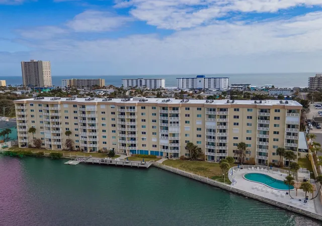 Photo 4 of Condo for sale at 3606 S Peninsula Dr #208, Port Orange, FL 32127 | MLS# NS1087368 | Listing updated on 2026-09-19