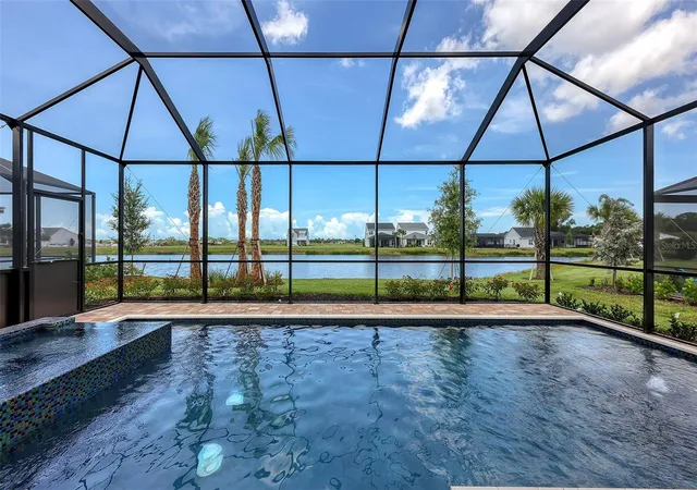 Photo 2 of Single family home for sale at 721 Anegada Ln, Sarasota, FL 34234 | MLS# A4682718 | Listing updated on 2026-07-28