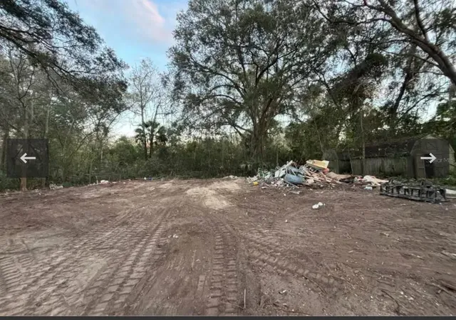 Photo 2 of Land for sale at 8549 S Magnolia Ave, Ocala, FL 34476 | MLS# L4959444 | Listing updated on 2026-08-21