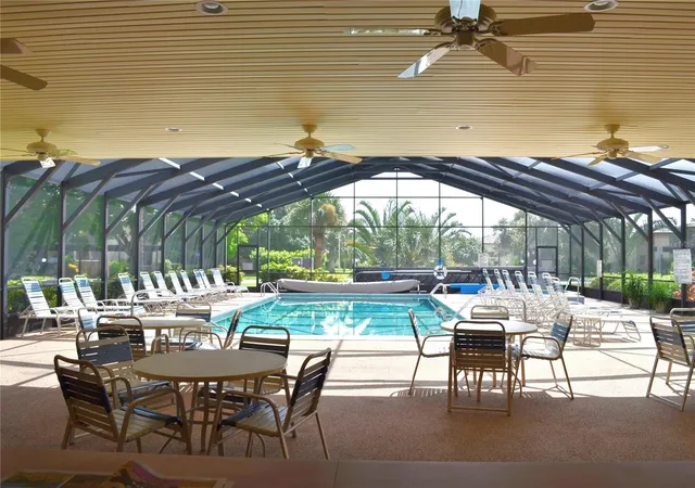 Homes for sale in Punta Gorda, FL | 4024 Oakview Drive, Punta Gorda, FL 33980 | Houzeo