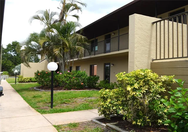 Homes for sale in Punta Gorda, FL | 4024 Oakview Dr #I2, Punta Gorda, FL 33980 | MLS# C7522036