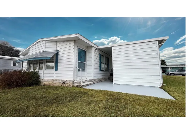 Photo 3 of Manufactured home for sale at 3746 Parway Rd #1349, Zellwood, FL 32798 | MLS# O6382913 | Listing updated on 2026-08-06