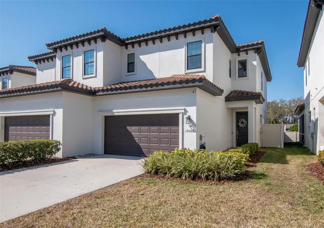 4th image of 13022 Sanctuary Village Ln, Tampa, FL 33624 | MLS# TB8476787