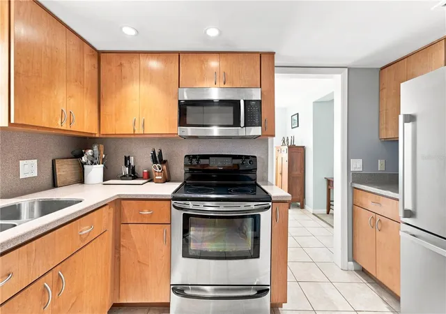 2nd image of 5000 Gulf Blvd, ST PETE BEACH, FL 33706