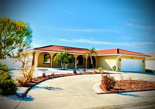 Photo 1 of Single family home for sale at 6512 Manila Palm Way, Apollo Beach, FL 33572 | MLS# TB8476816 | Listing updated on 2026-08-26